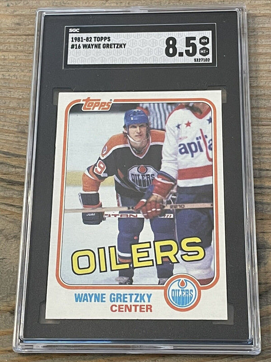 1981-82 Topps #16 Wayne Gretzky ~Oilers SGC 8.5 NM-MT+ BEAUTIFUL *Noles2148*