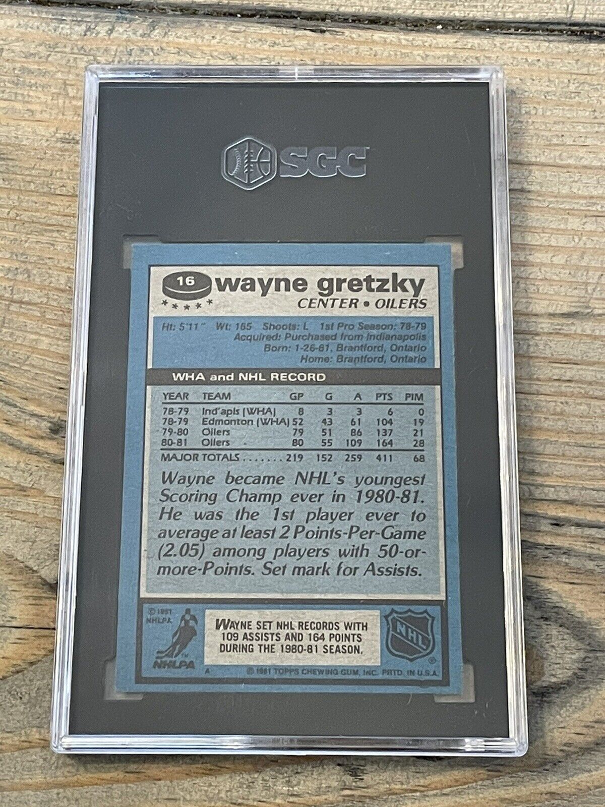 1981-82 Topps #16 Wayne Gretzky ~Oilers SGC 8.5 NM-MT+ BEAUTIFUL *Noles2148*