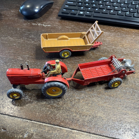 DINKY TOYS MASSEY HARRIS TRACTOR Halesown Trailer Manure Spreader 27a 27b 27c