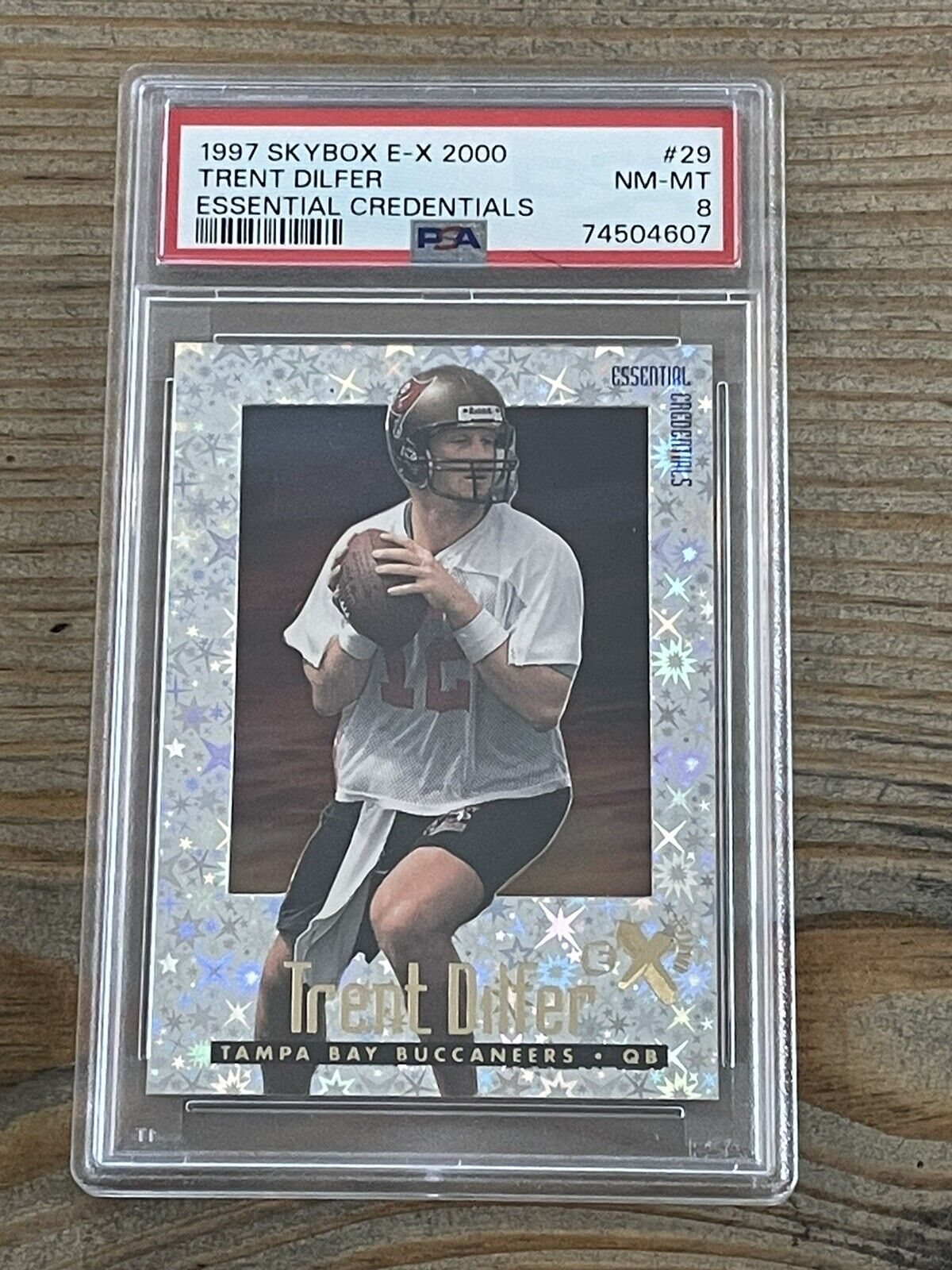 1997 SKYBOX E-X 2000 Trent Dilfer #29 ESSENTIAL CREDENTIALS #d28/100 PSA 8 NMMT